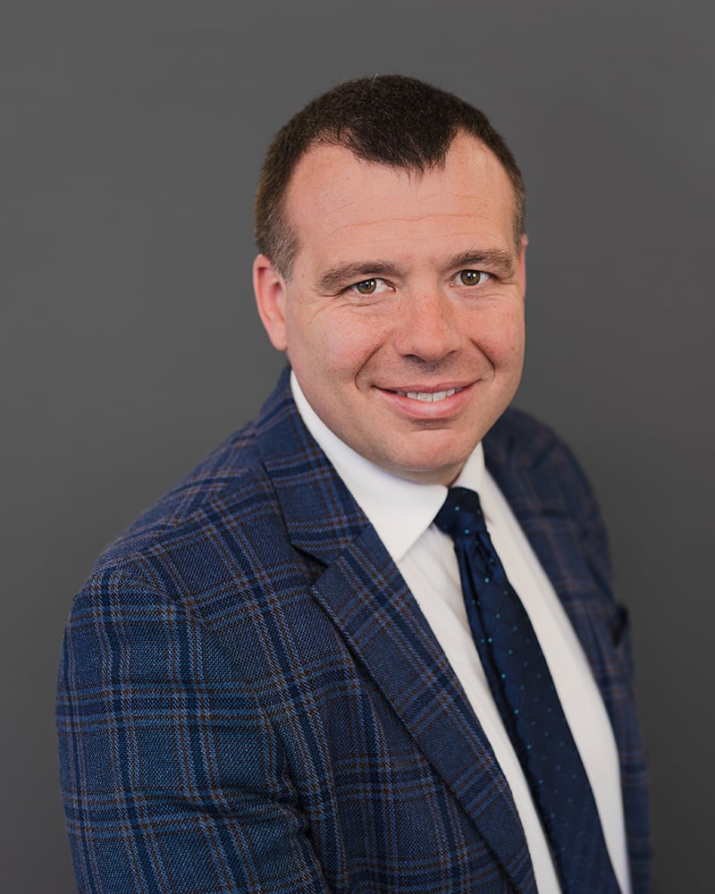 profile headshot of Robert D. Hodges