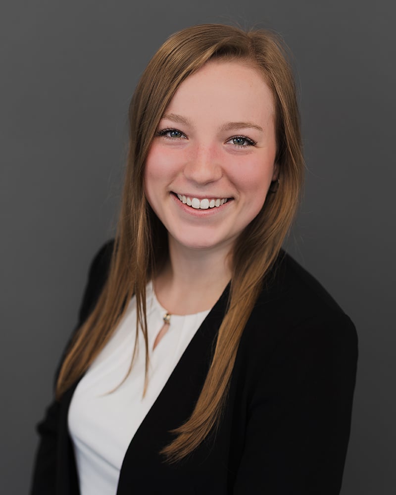 profile headshot of Anna R. Muyskens